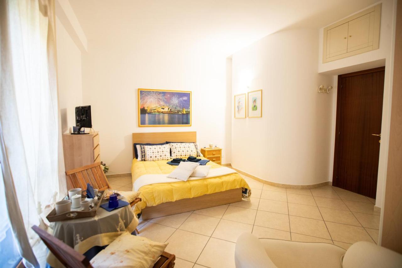 Anfol Hotell Bari Exteriör bild